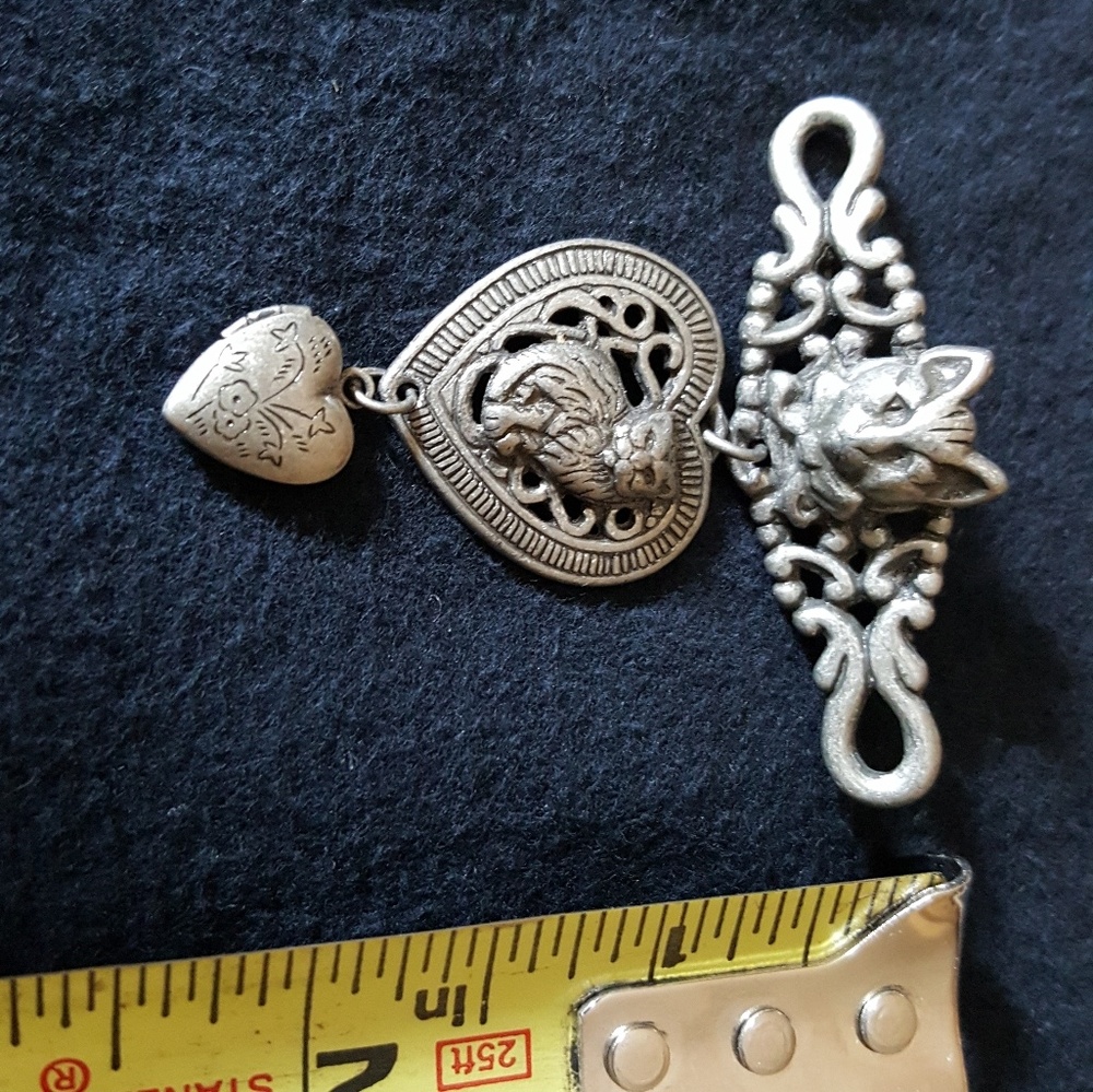 Pin - Picture 4 of 4